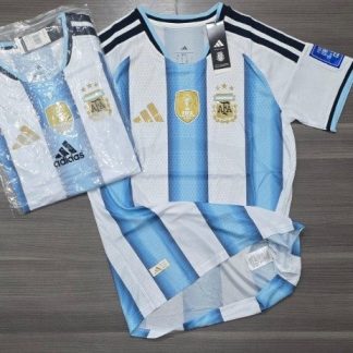 AFA TITULAR 2026 CON PARCHES DEL MUNDIAL VERSION JUGADOR TALLE(XXL)