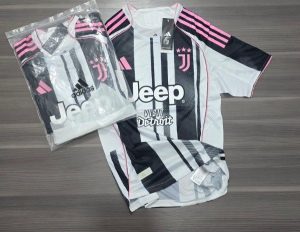 JUVENTUS TITULAR VERSION JUGADOR 2025 TALLES(S/L)