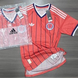 ESCOCIA SUPLENTE VERSION JUGADOR TALLE(S/M)