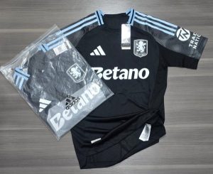 ASTON VILLA SUPLENTE VERSION JUGADOR (S/M/L)