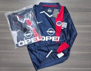 PSG TITULAR 2002 TALLES (M)