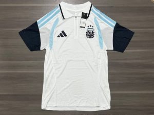 CHOMBA ARGENTINA ENTRENAMIENTO VERSIÓN JUGADOR TALLE L (MANCHADA)