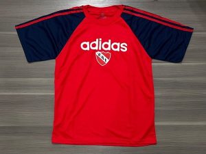 CAMISETA INDEPENDIENTE ENTRENAMIENTO RETRO TALLE M