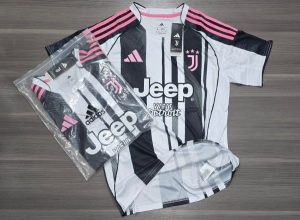 JUVENTUS TITULAR  2026 TALLES(S/M/L/XL)