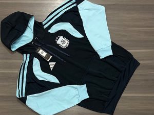 BUZO ARGENTINA CAPUCHA TALLE (M)