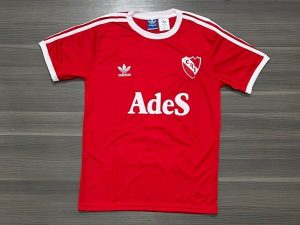 CAMISETA INDEPENDIENTE RETRO TALLE S