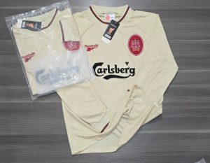 LIVERPOOL SUPLENTE RETRO MANGA LARGA 1996 TALLES(M/ XL/ XXL)