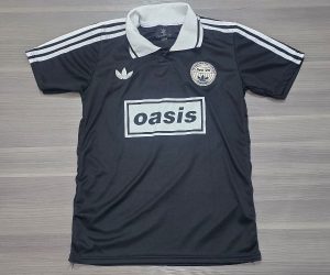 CAMISETA OASIS NEGRA TALLE M