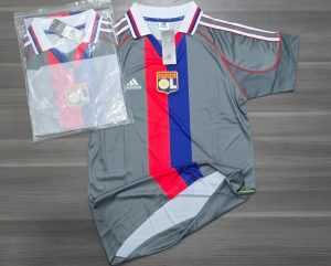 OLYMPIQUE LYON 3ERA 2000 TALLE(S)