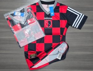 NEWELLS RETRO TALLES (S/M/L/XL)