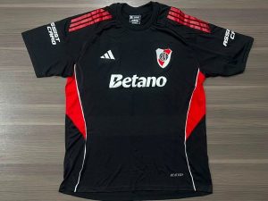 CAMISETA RIVER PLATE ENTRENAMIENTO NEGRA TALLE (S)