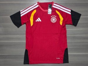 ALEMANIA ENTRENAMIENTO VERSION HINCHA TALLES(M/ L/ XL/ XXL)