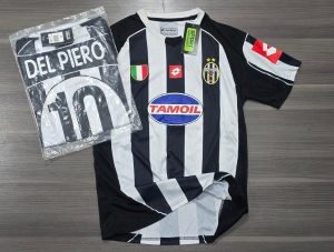 JUVENTUS RETRO TITULAR 2002 DEL PIERO 10 TALLES(XL)