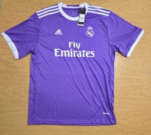 REAL MADRID VIOLETA TALLE XL/XXL