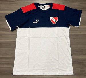 REMERA INDEPENDIENTE BLANCA Y AZUL TALLES(S/ M)