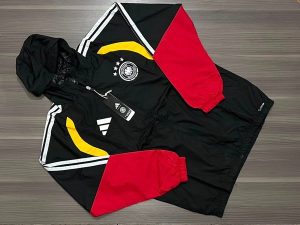 CAMPERA ROMPEVIENTO ALEMANIA ENTRENAMIENTO TALLE M/XL/XXL