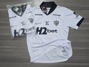 ATLETICO MINEIRO SUPLENTE VERSION JUGADOR HULK 7 TALLE(M)