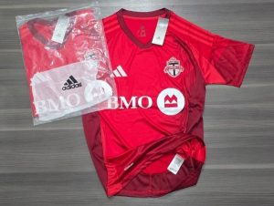 TORONTO TITULAR 2025 TALLES(S/ M/ L/ XL)