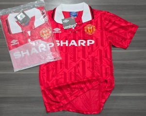 MANCHESTER UNITED TITULAR RETRO 1992 TALLE(M/XXL)